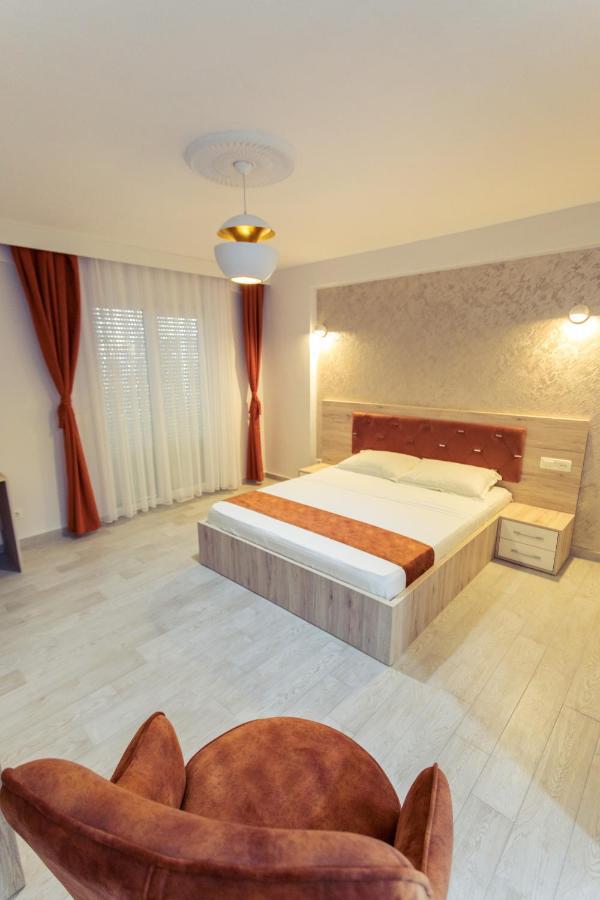 City Hotel Ferizaj Eksteriør bilde