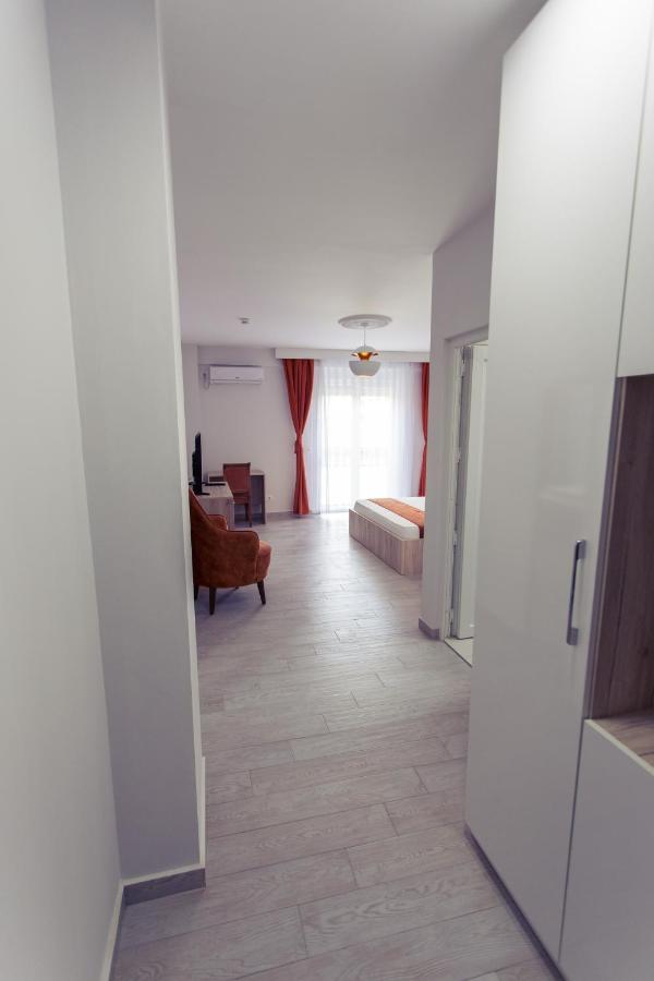 City Hotel Ferizaj Eksteriør bilde