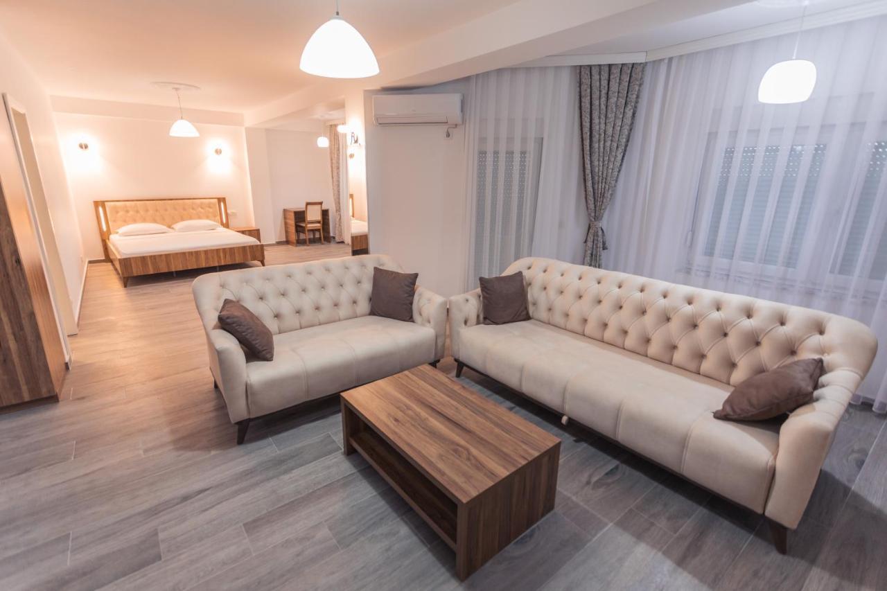 City Hotel Ferizaj Eksteriør bilde