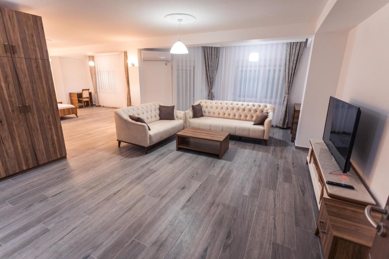City Hotel Ferizaj Eksteriør bilde