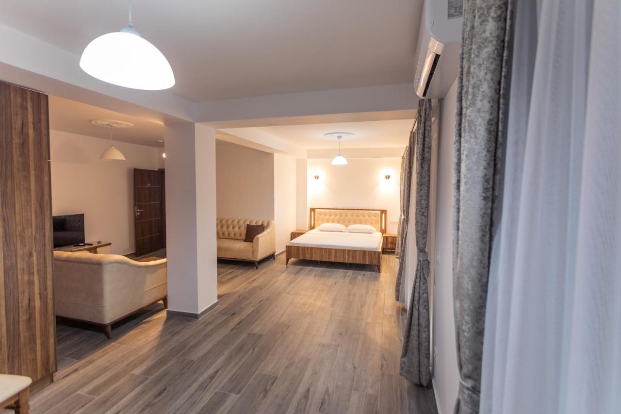 City Hotel Ferizaj Eksteriør bilde